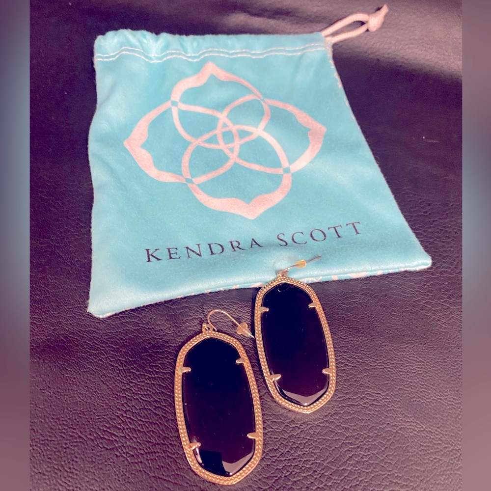Kendra Scott black earrings
